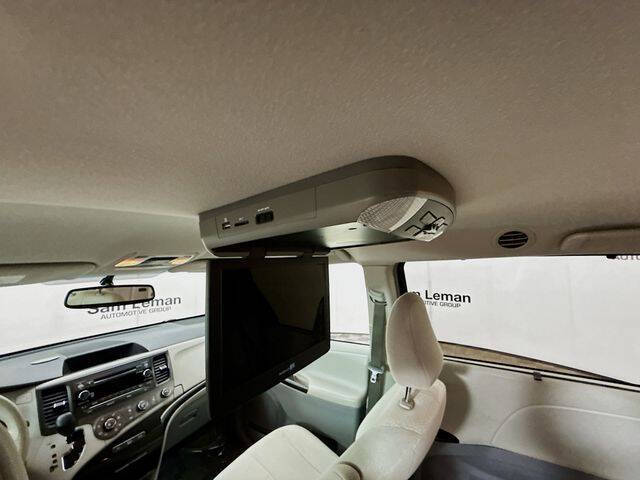 2012 Toyota Sienna
