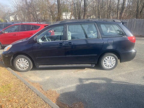 2004 Toyota Sienna CE 7 Passenger