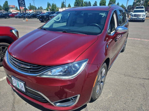 2018 Chrysler Pacifica Hybrid