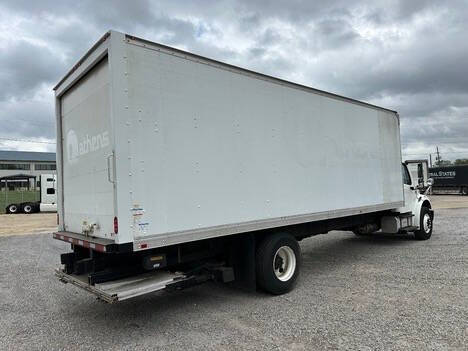 2019 Freightliner M2 106