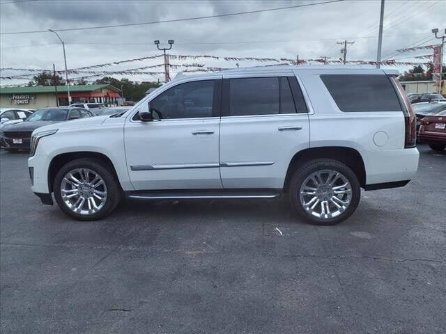 2020 Cadillac Escalade Luxury