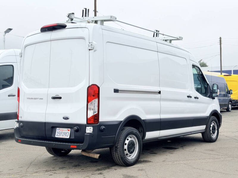 2023 Ford Transit 250