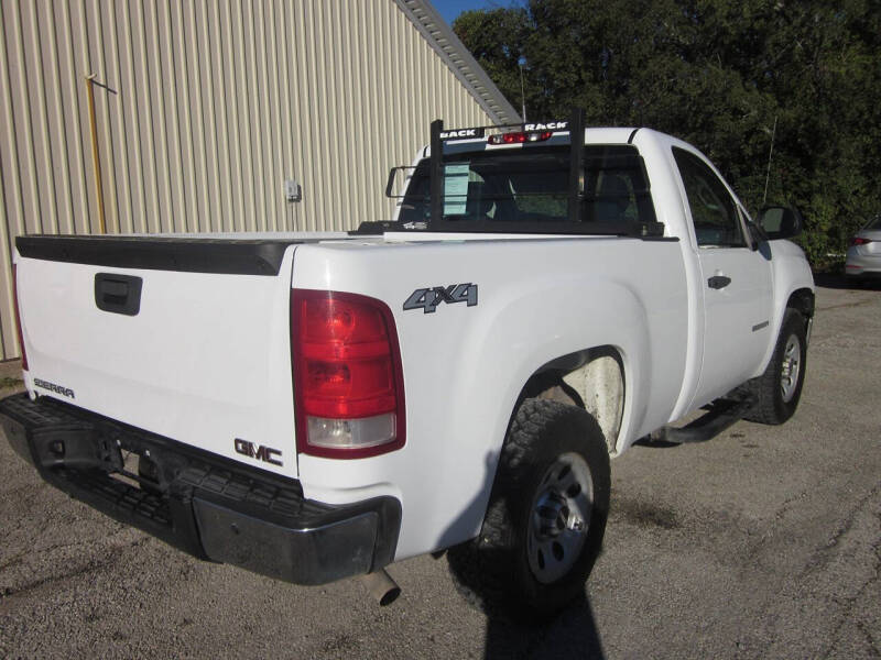 2011 GMC Sierra 1500 Work Truck photo 3