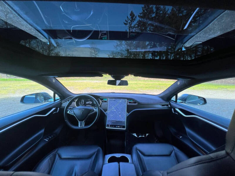 2015 Tesla Model S