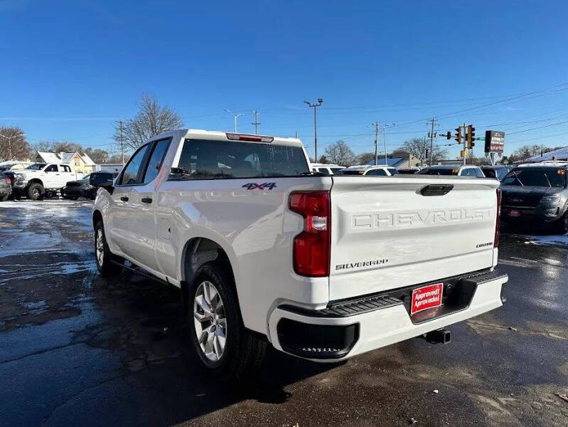 2020 Chevrolet Silverado 1500 Custom