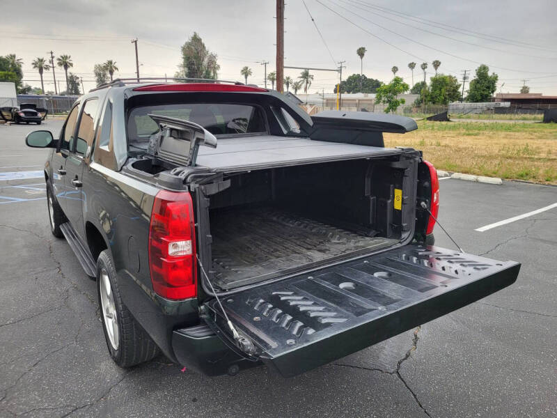 2013 Chevrolet Avalanche LT Black Diamond