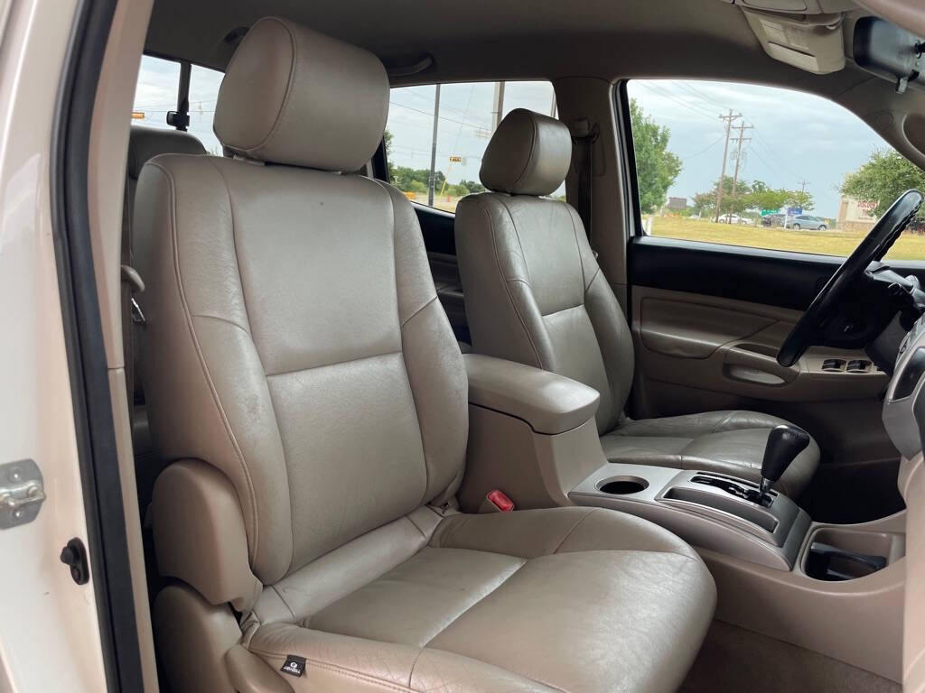 2007 Toyota Tacoma for sale at BANKERS AUTOS in Denton, TX