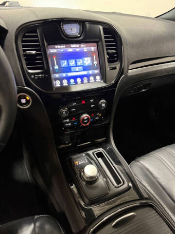 2017 Chrysler 300 S
