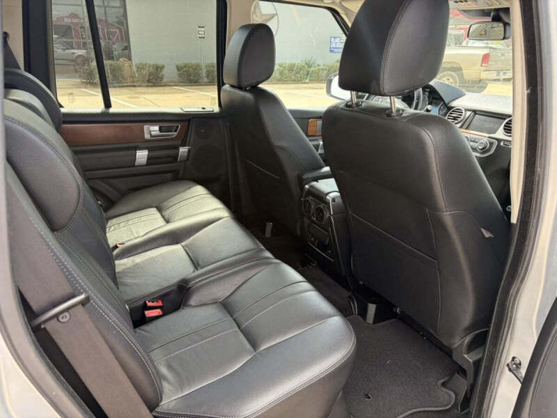 2016 Land Rover LR4