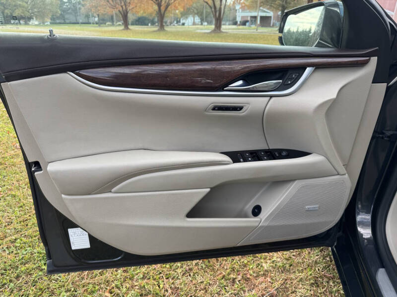 2014 Cadillac XTS Luxury Collection