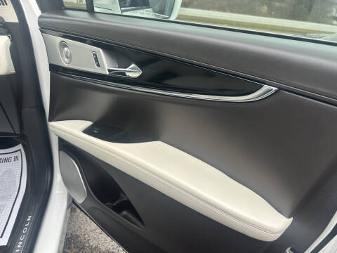 2021 Lincoln Nautilus Black Label