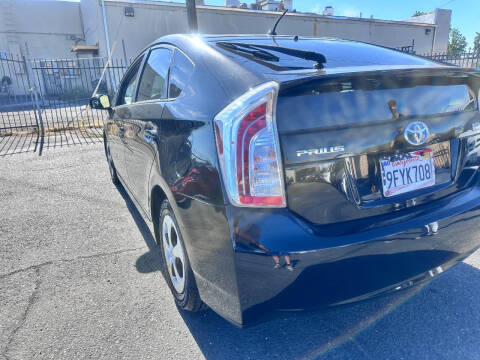 2014 Toyota Prius Two