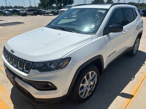 2022 Jeep Compass Latitude Lux