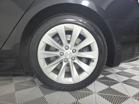 2016 Tesla Model S 70D