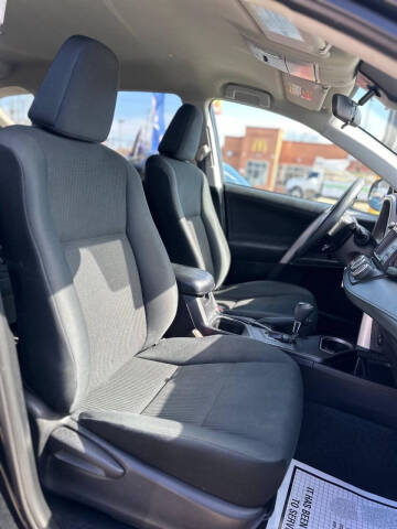 2017 Toyota RAV4 LE