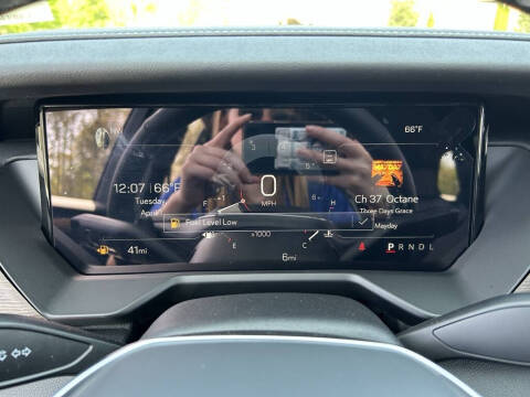 2025 GMC Acadia Denali