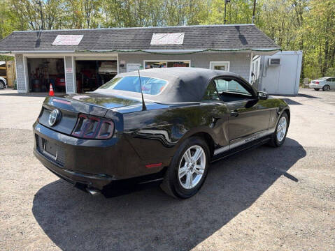 2014 Ford Mustang V6