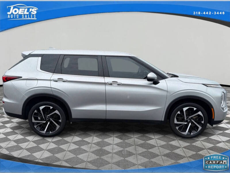 2022 Mitsubishi Outlander SE