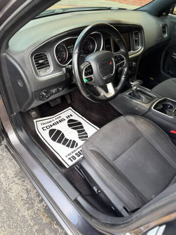 2017 Dodge Charger SXT
