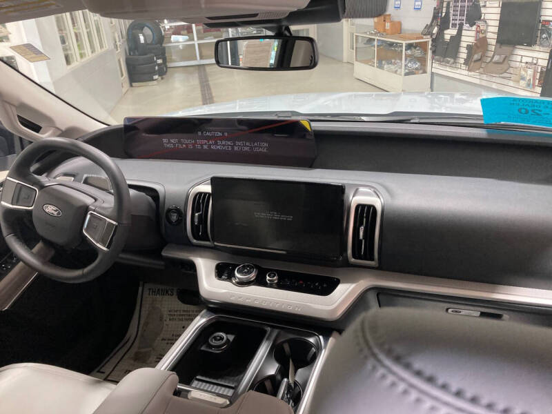 2026 Ford Expedition MAX Active