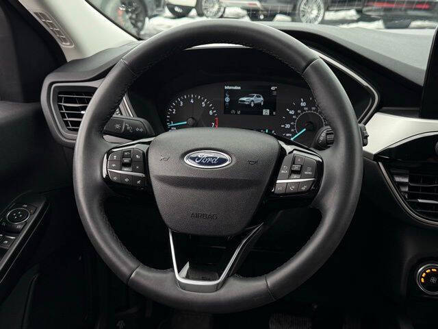 2022 Ford Escape SE