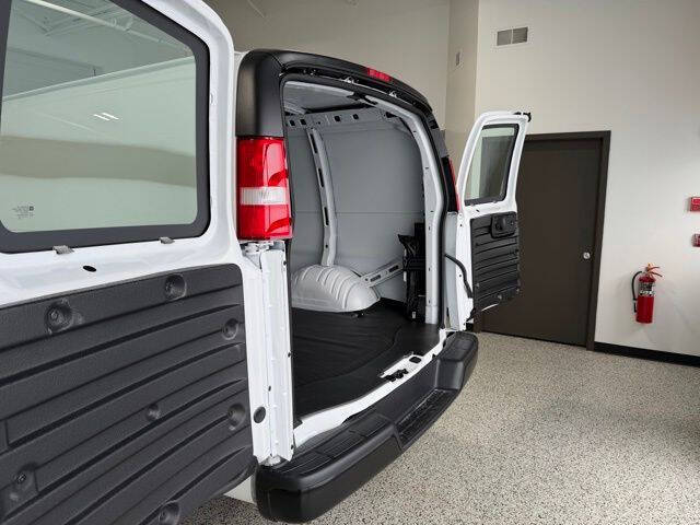 2026 Chevrolet Express 2500