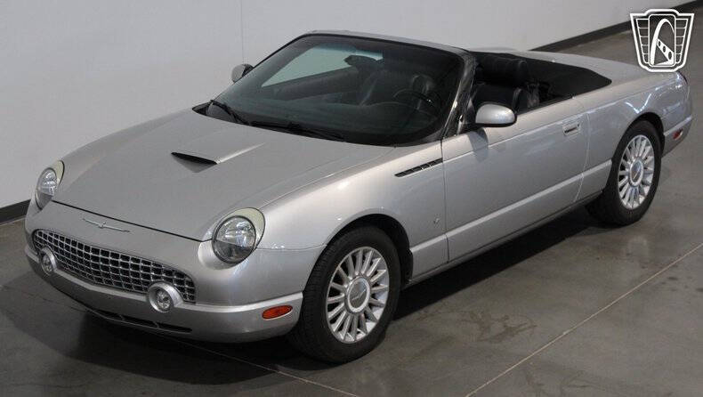 2004 Ford Thunderbird Deluxe