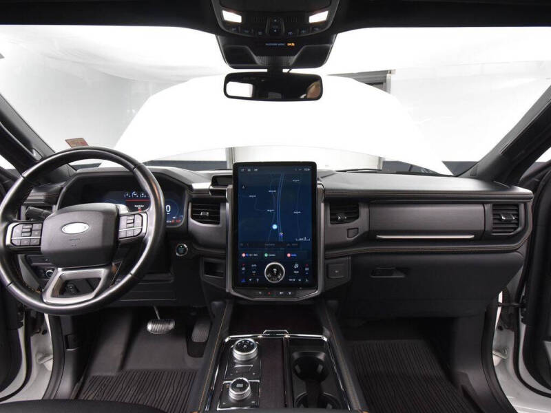 2024 Ford Expedition Platinum