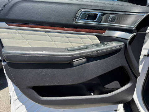 2019 Ford Explorer Platinum