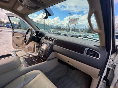 2011 GMC Yukon XL Denali