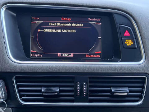 2011 Audi Q5 2.0T quattro Premium Plus