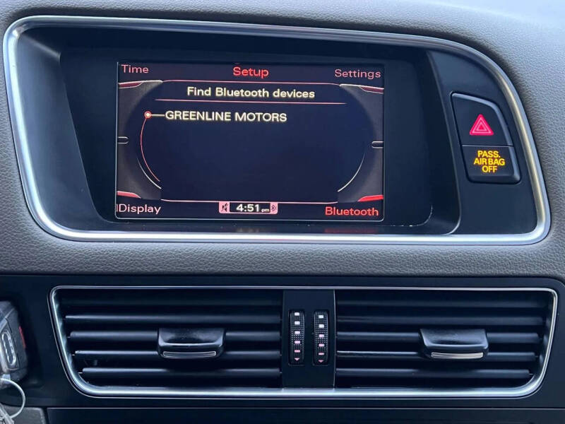 2011 Audi Q5 2.0T quattro Premium Plus