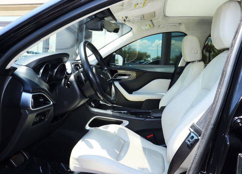 2019 Jaguar F-PACE 30t Prestige