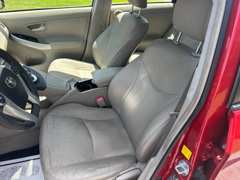 2010 Toyota Prius III