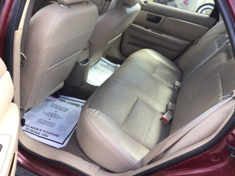 2004 Ford Taurus SES