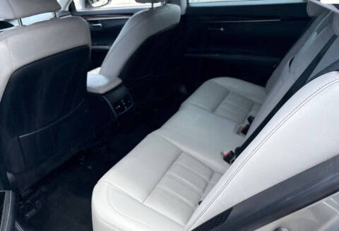 2018 Lexus ES 300h