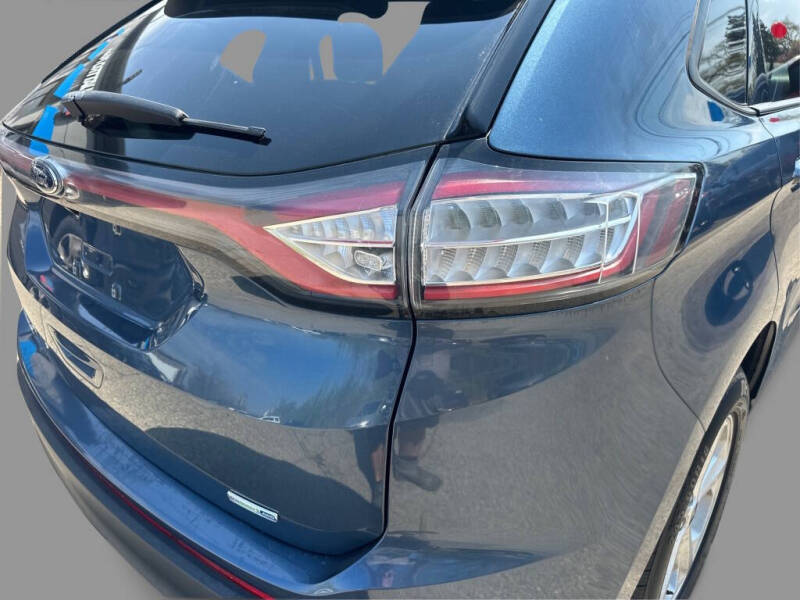 2018 Ford Edge SE