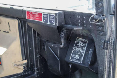 2014 AM General Hummer