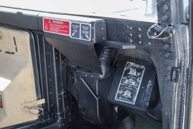 2014 AM General Hummer