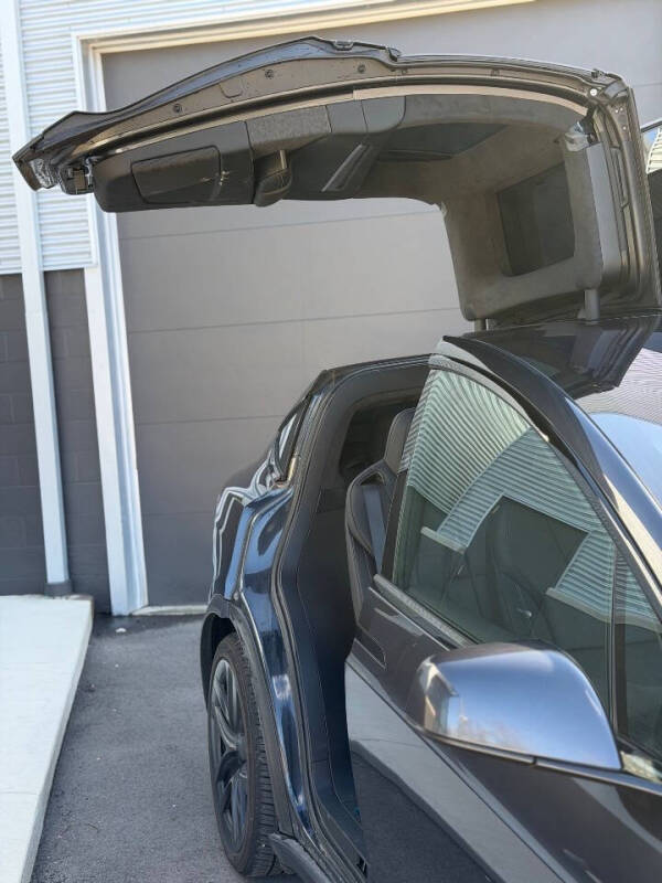 2023 Tesla Model X Plaid