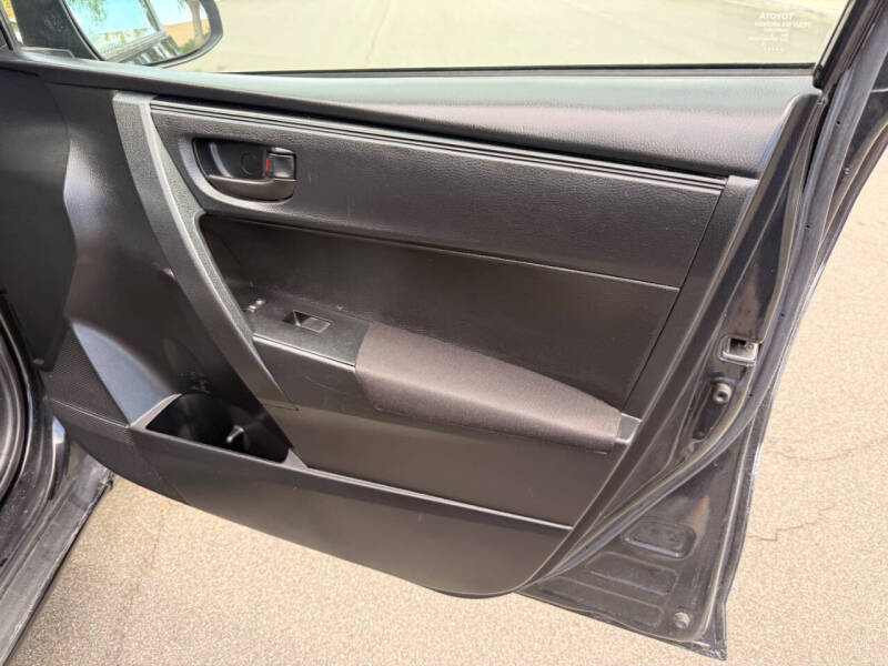 2017 Toyota Corolla LE