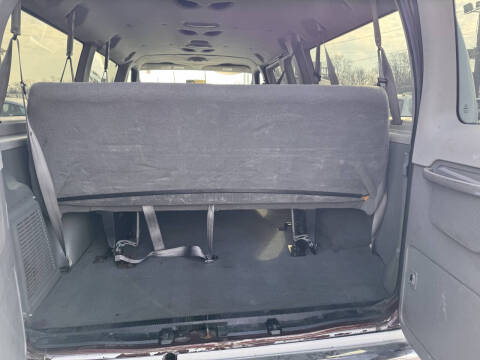 2006 Ford E-Series E-350 SD XLT