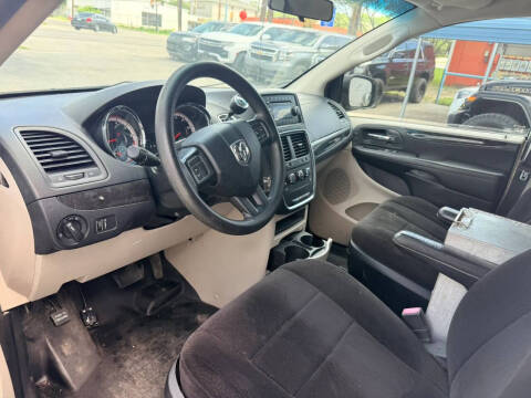 2012 RAM C/V