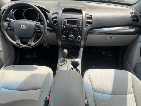 2012 Kia Sorento LX