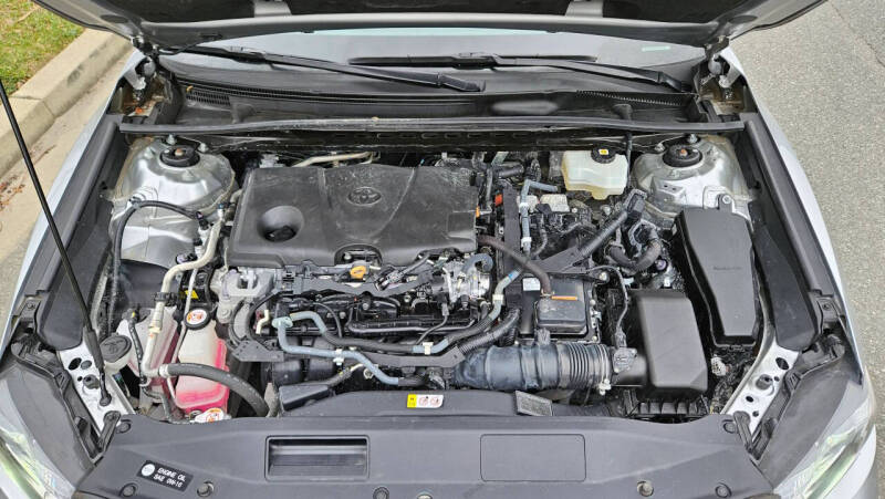 2021 Toyota Camry Hybrid LE