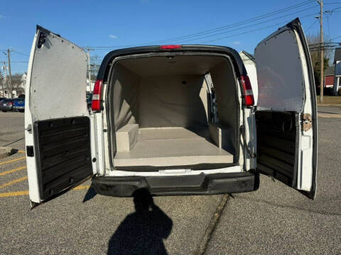 2017 GMC Savana 3500