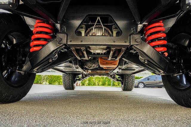 2018 AM General Hummer