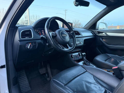 2017 Audi Q3 2.0T quattro Premium