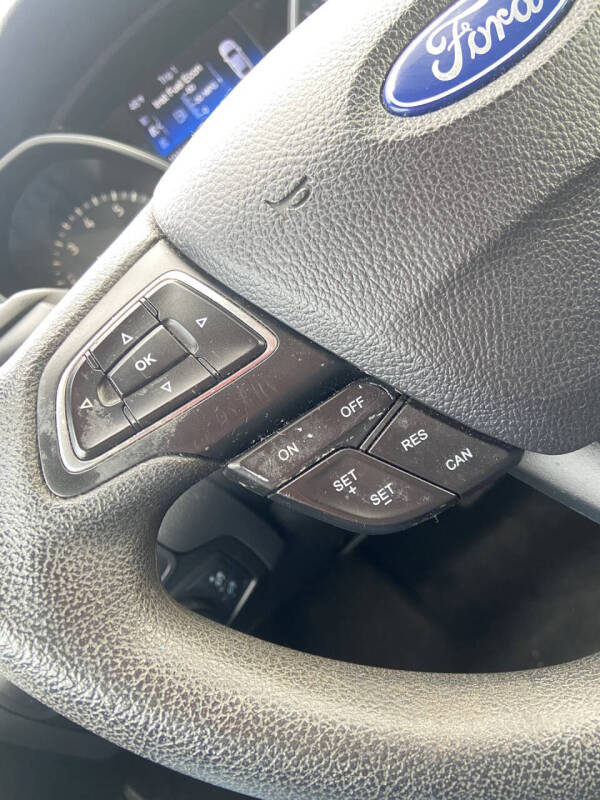 2017 Ford Focus SE