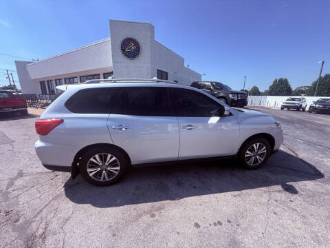 2019 Nissan Pathfinder S